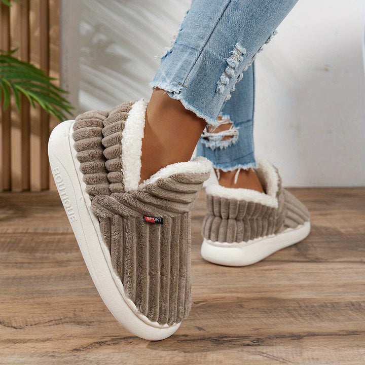 KIONA | Warme Huisschoenen voor Direct Comfort en Ontspannen Gezelligheid