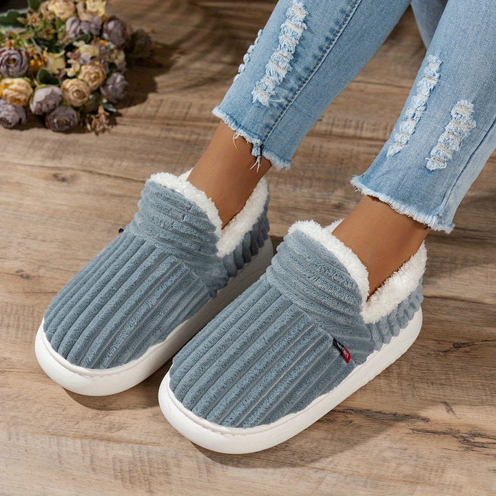 KIONA | Warme Huisschoenen voor Direct Comfort en Ontspannen Gezelligheid