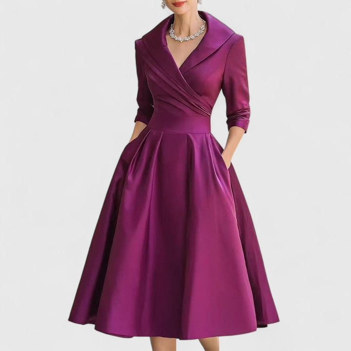 MYTA™ | Midi jurk met een elegante snit en een flatterende silhouet
