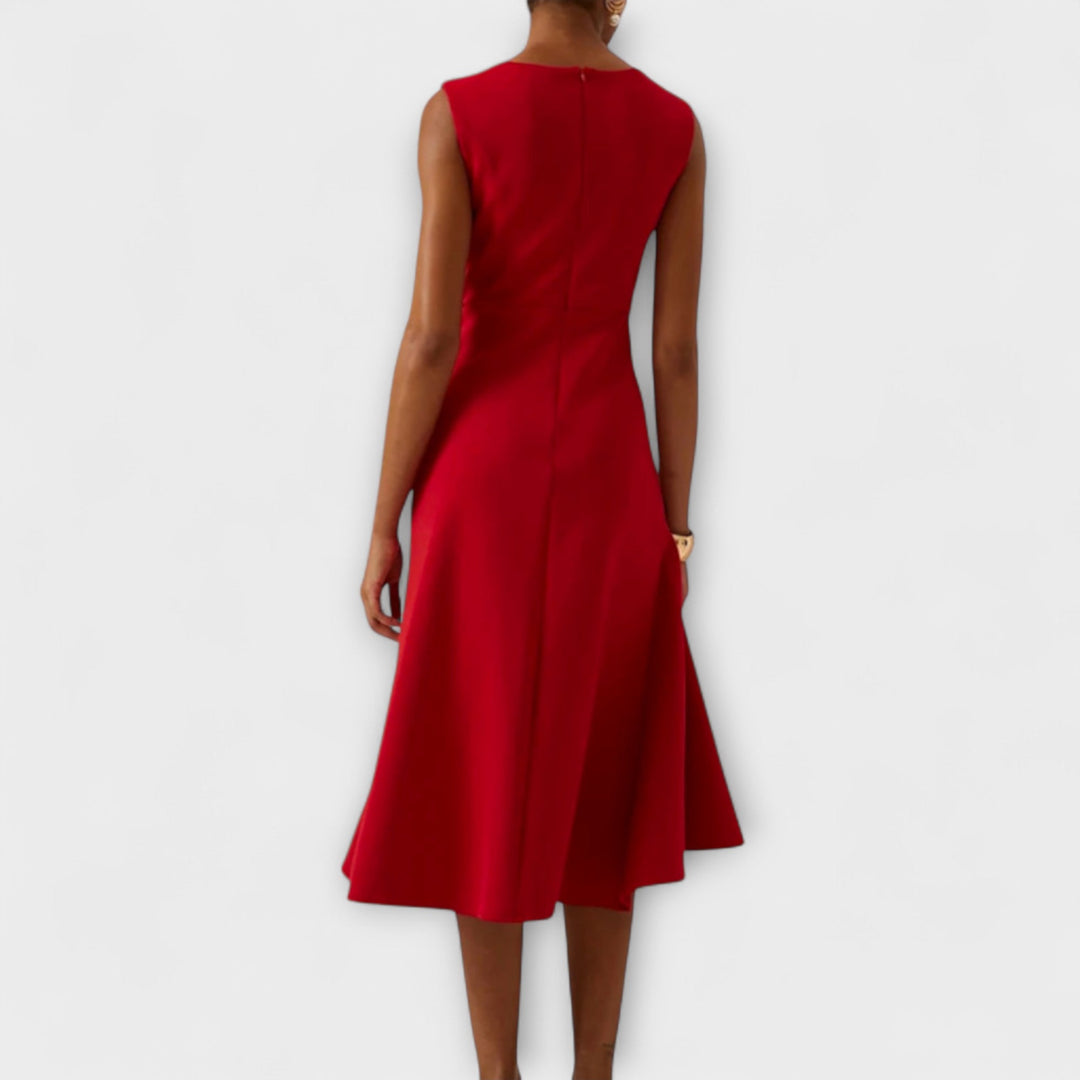 GABI – Asymmetrische Midi Jurk met Drapage