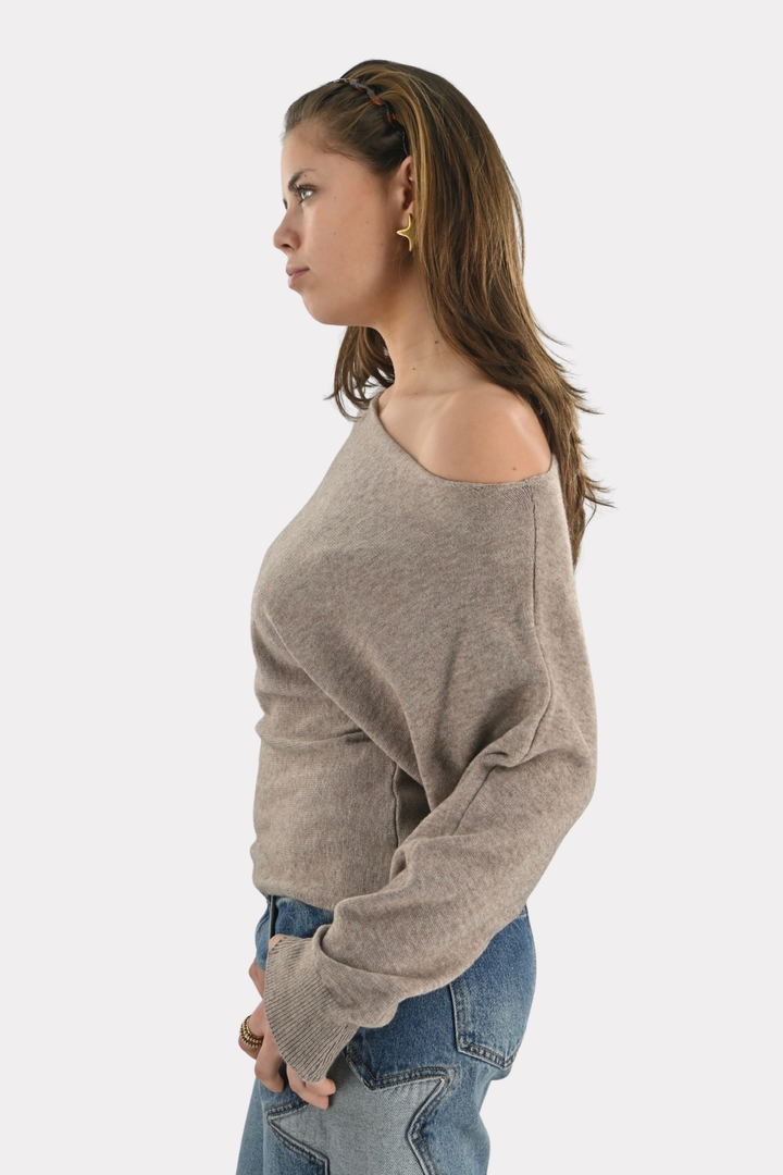 Menthe off shoulder knit - beige