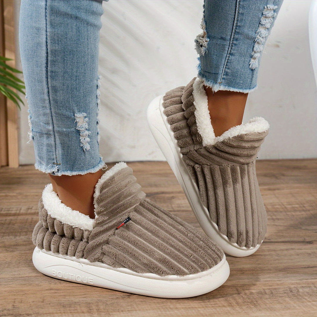 KIONA | Warme Huisschoenen voor Direct Comfort en Ontspannen Gezelligheid