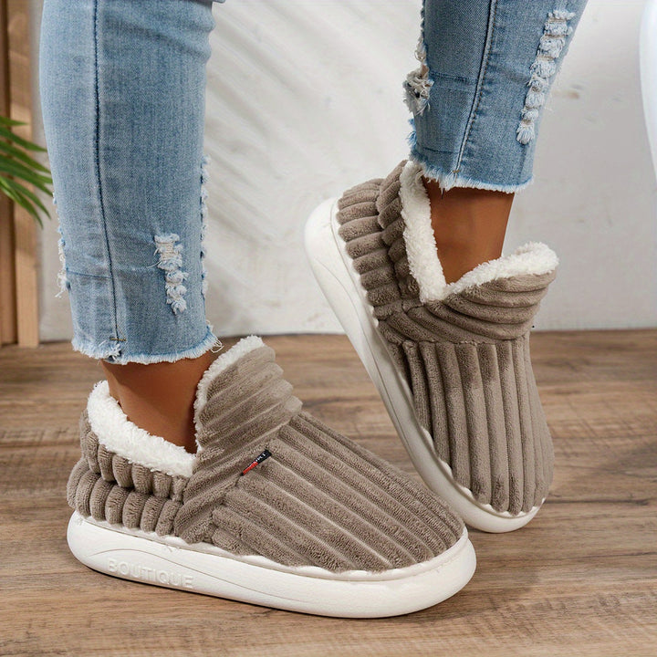 KIONA | Warme Huisschoenen voor Direct Comfort en Ontspannen Gezelligheid