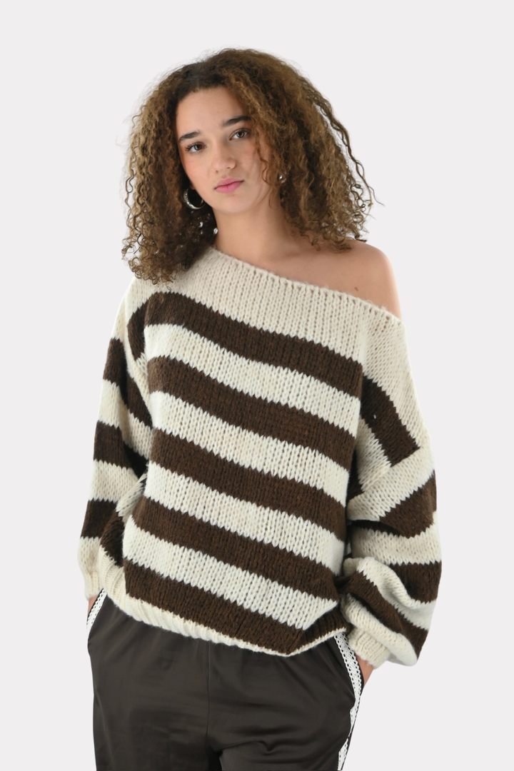 Kato off shoulder knit - bruin/wit