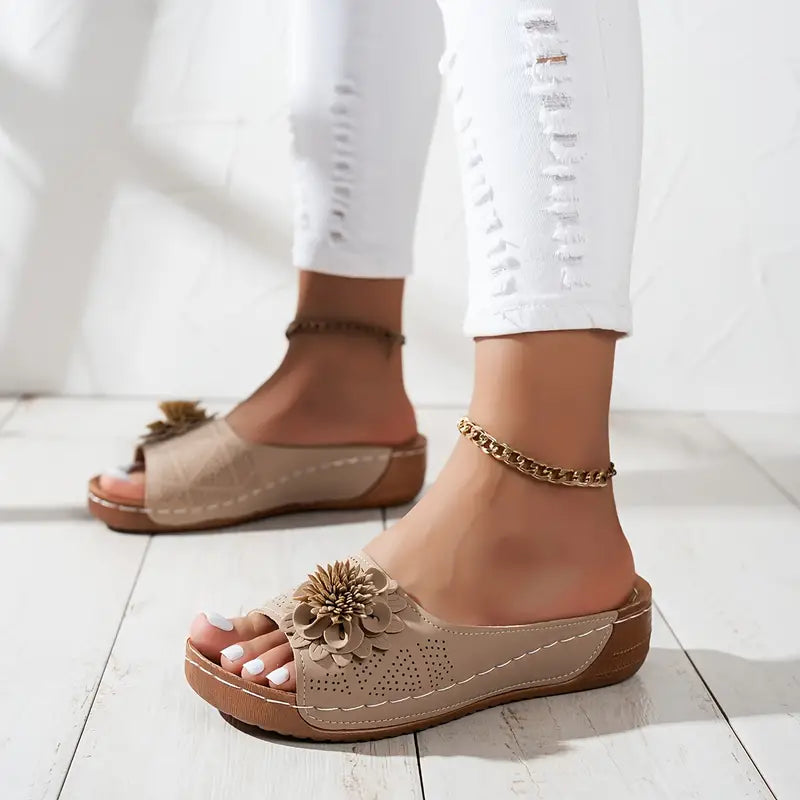 VIARA | Orthopedische Sandalen met Bloemmotief