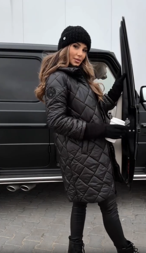 MAYA | Elegante gewatteerde winterjas met capuchon