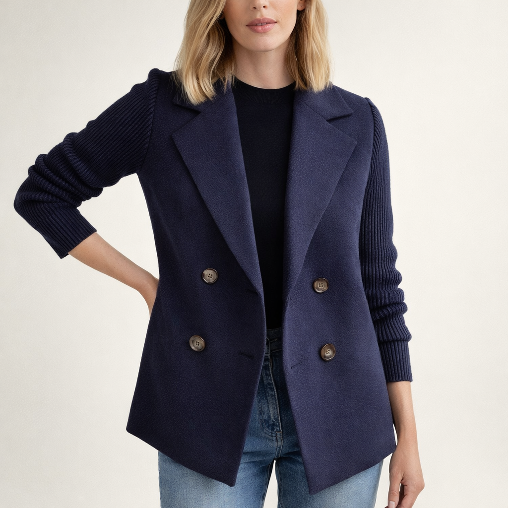 FARA | Dubbelrijig Vest met Gebreide Mouwen voor Stijl en Comfort