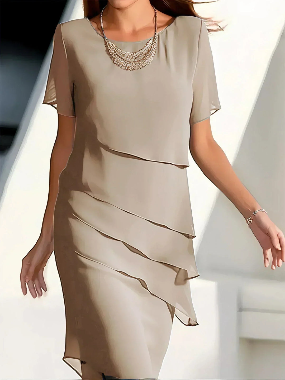 VIENNA | Elegante Jurk met Flatterende Gelaagdheid