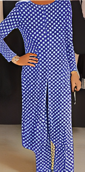 LARA | Compleet Twee Stukken met Stippenprint voor Ontspannen Elegantie en Veelzijdige Zomerse Looks