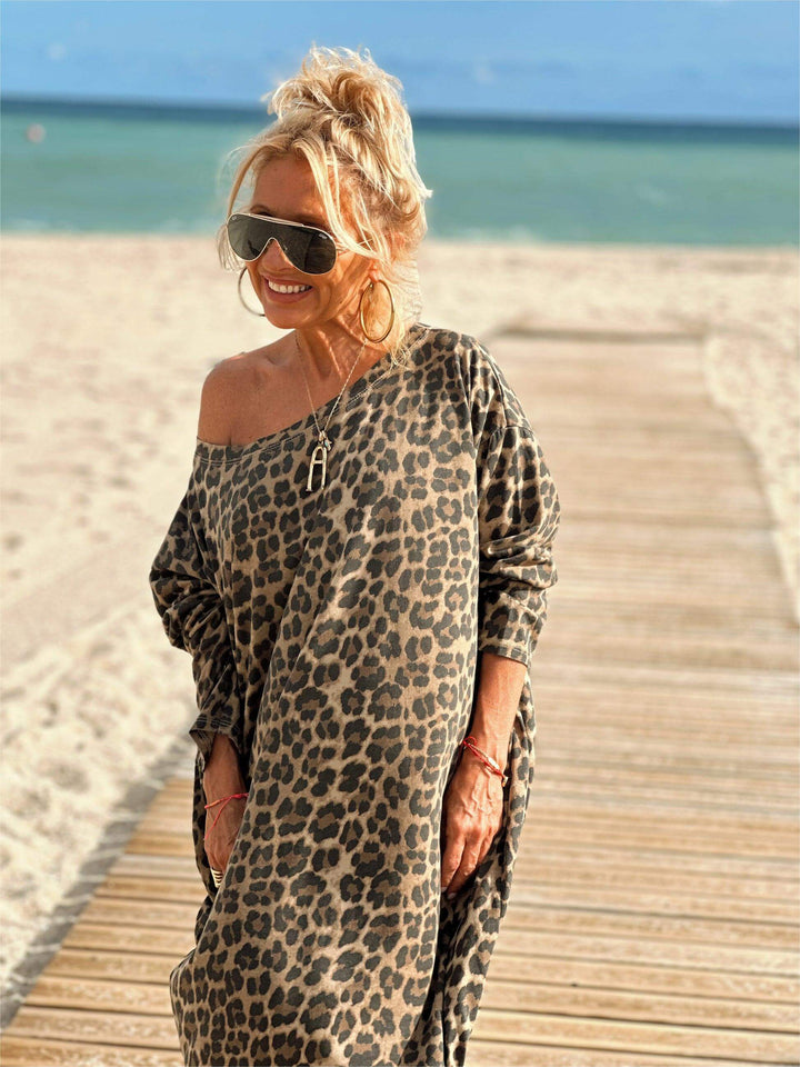SIËNNA | Oversized Dierenprint Jurk voor Volledige Vrijheid en Spontane Stijl van Ochtend tot Avond