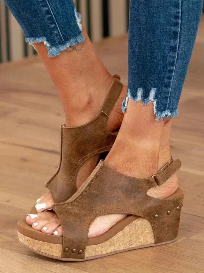 Briellae - Wedge Sandalette