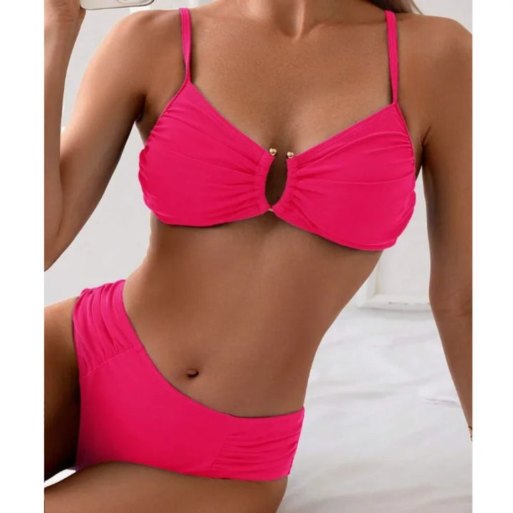 LENA | Bikini met Decoratieve Cut-Out en Elegante Ondersteuning voor Zomerse Dagen