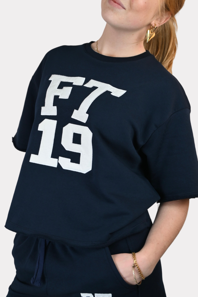 College top - navy