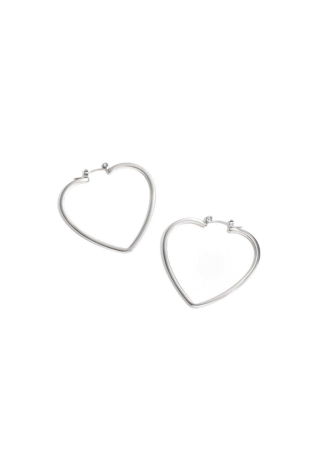 Minimalistische hart creolen