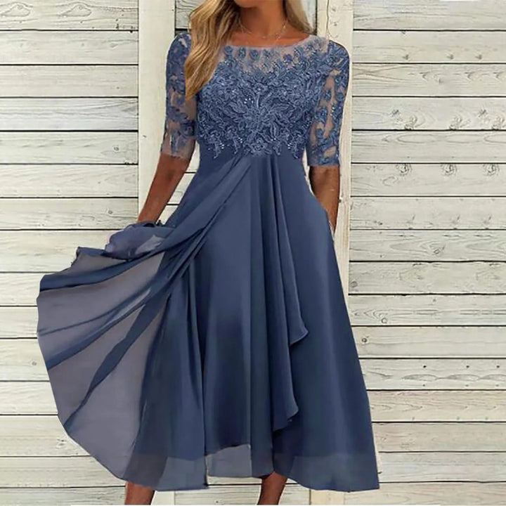 SANNE | Elegante Jurk met Kant en Vloeiende Rok