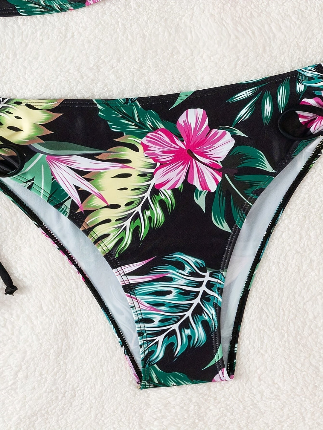 FURR | Bikini Sculpterend met Beugel en Tropische Bloemenprint voor de Zomer