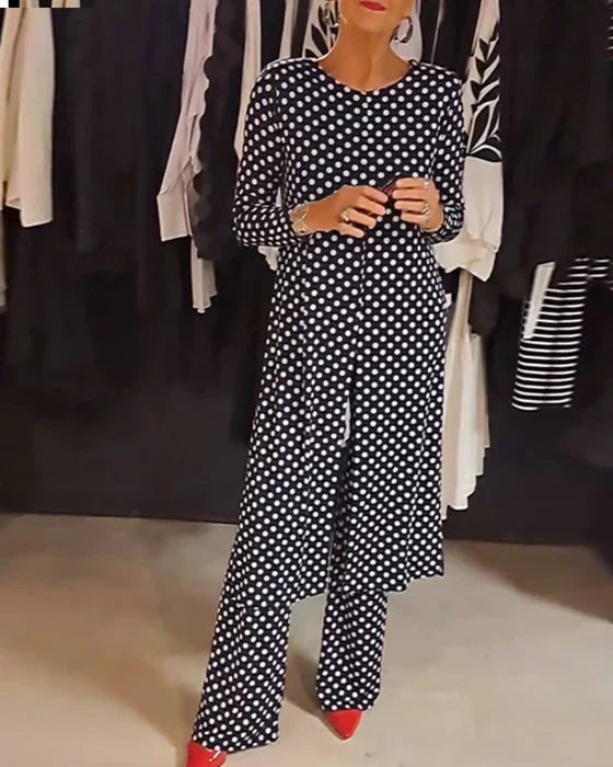 LARA | Compleet Twee Stukken met Stippenprint voor Ontspannen Elegantie en Veelzijdige Zomerse Looks