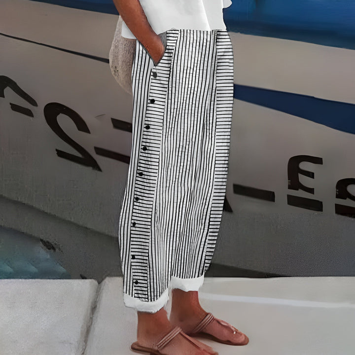 VIRELLA | Lichte Zomerbroek met Dunne Strepen en Zijknopen voor Casual Chic Stijl
