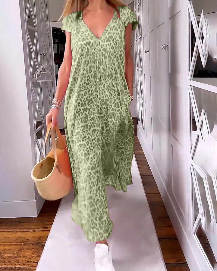 MIA | Lange Geprinte Jurk met V-hals en Korte Mouwen voor een Boho Zomerse Look