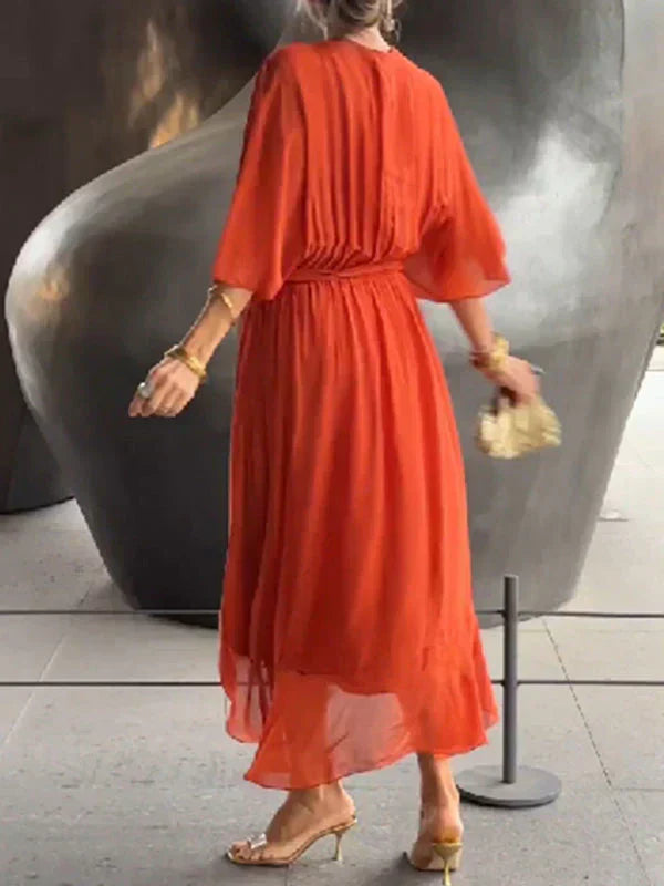 GINA | Lange Elegante Jurk met Vrouwelijke Halslijn