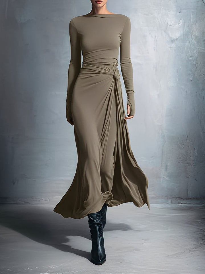 AMKE™ | Maxi Jurk met Tailleaccent en Vloeiende Elegantie voor Tijdloze Avonden